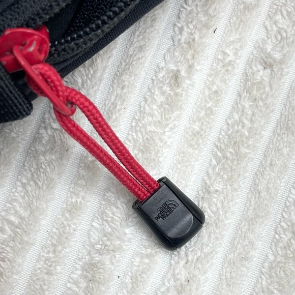 The North Face Half Dome Kids Backpack - Picture 10 of 11